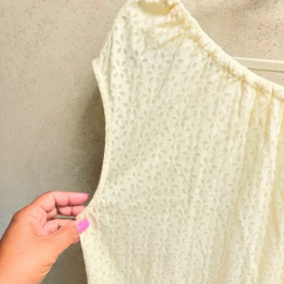 Ann Taylor LOFT M Womens Yellow‎ Summer Cozy Floral Eyelet Top Sleeveless Blouse - Picture 3 of 4